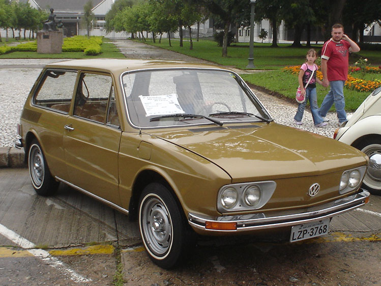 VW Brasilia in brown